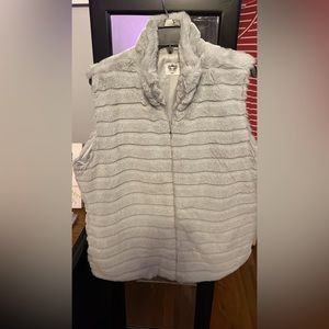 Fur vest